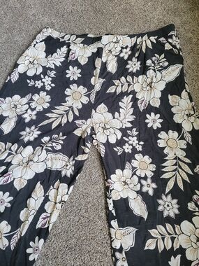 torrid Black Wide Leg Floral Pants